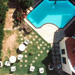  Alojamento de Acomodação e Pequeno-almoço Casa Do Leao Suites